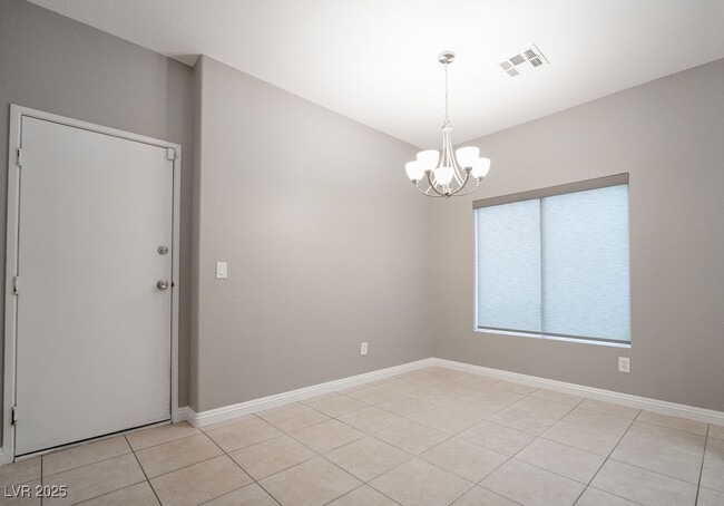 Building Photo - 2586 Land Rush Dr