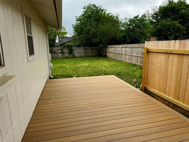 Building Photo - 11215 Slippery Elm Trail