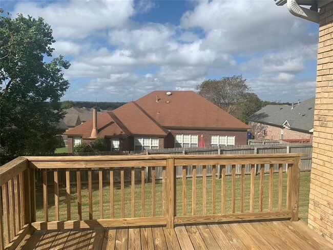 Building Photo - 615 Castle Brook Dr