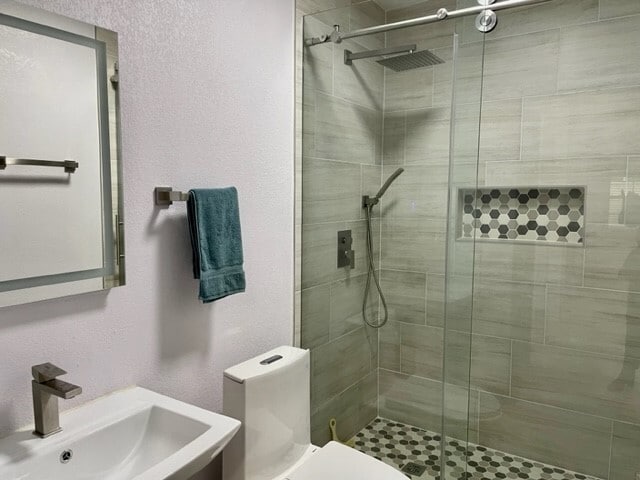 Building Photo - 710 Voyager Dr