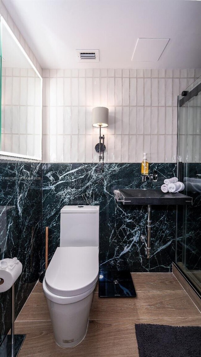 Building Photo - 5255 Collins Ave