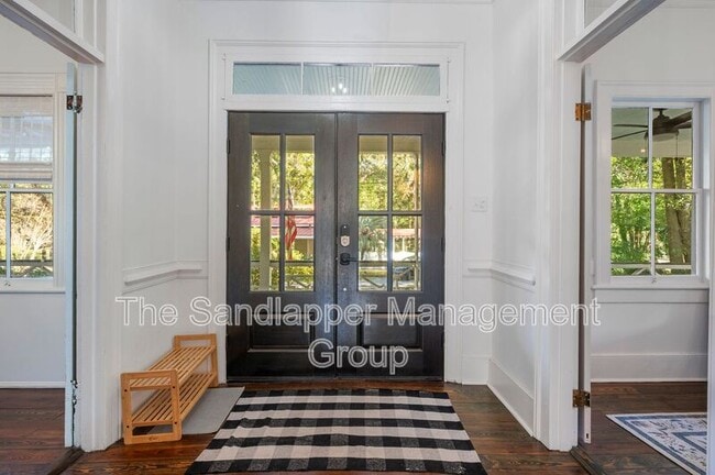 Building Photo - 216 W Carolina Ave