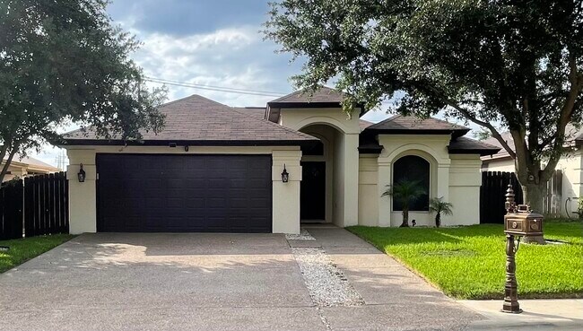 Primary Photo - 1502 Summit Dr
