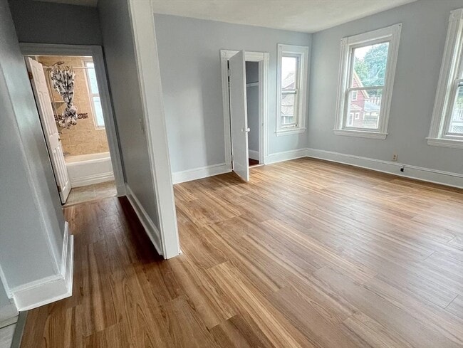 Building Photo - 285 E Squantum St