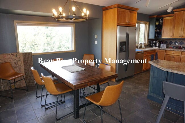 Building Photo - SHORT TERM, FULLY FURNISHED home in Evergr...
