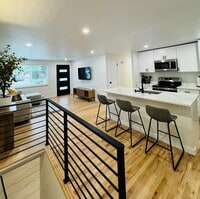 Building Photo - 8551 Circle Dr