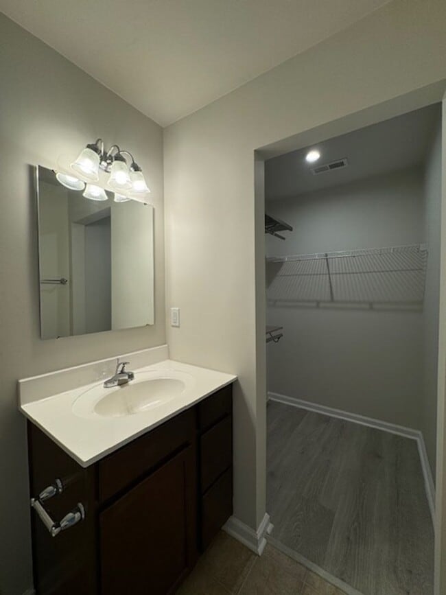 Building Photo - $199 ADMIN FEE WAIVED FOR LEASE STARTING ON-OR-BEFORE 5/1