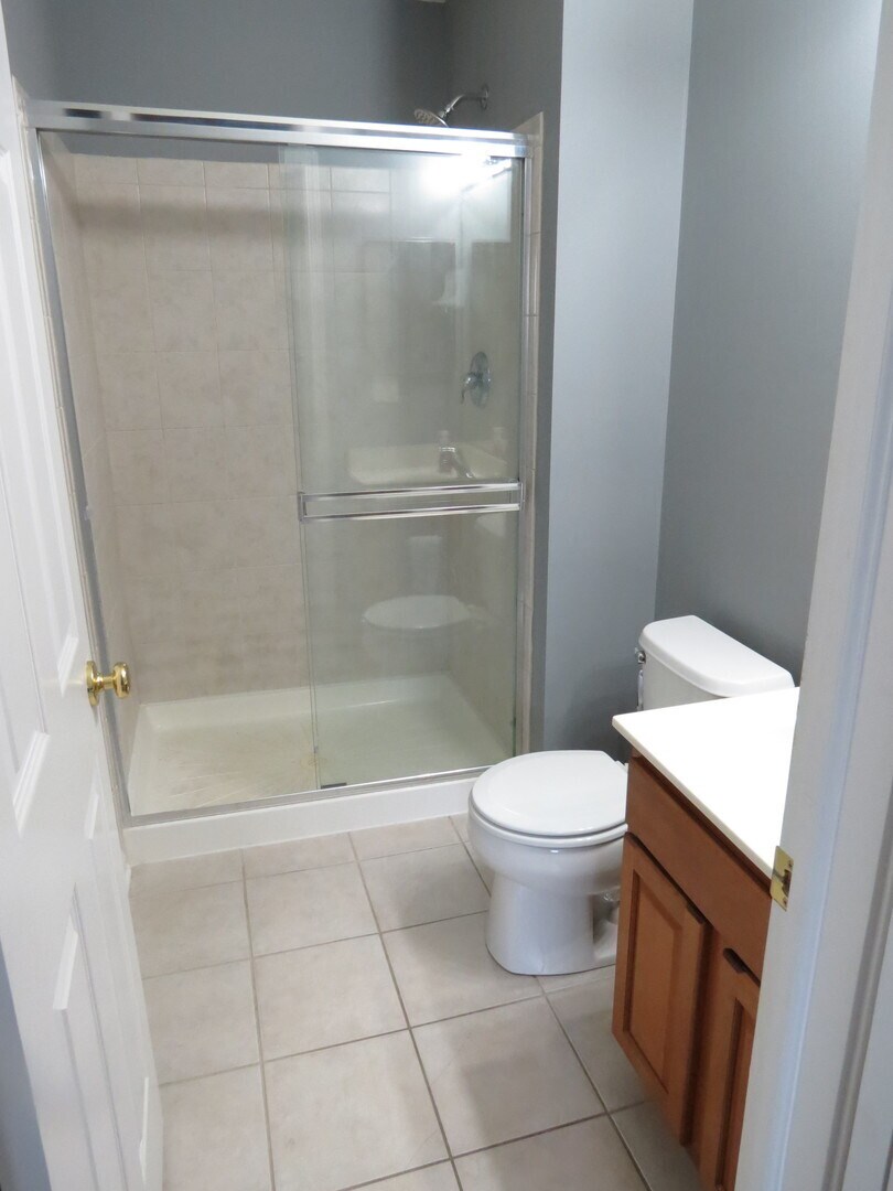 Building Photo - 465 Cary Woods Cir