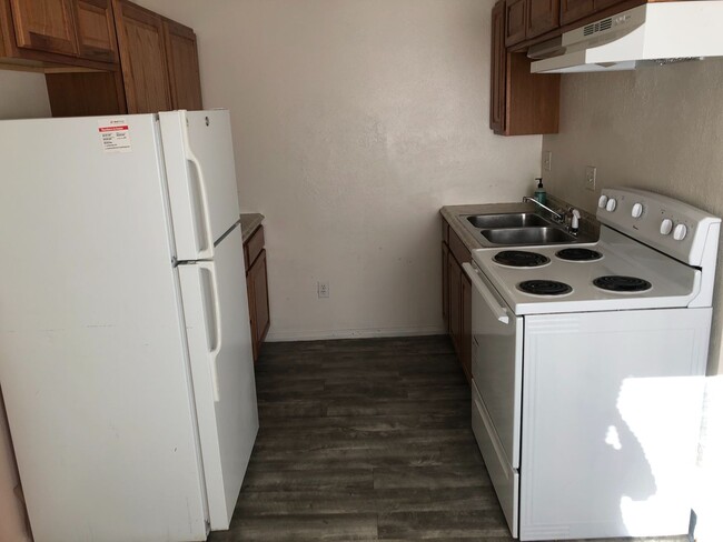 Building Photo - Bright & Private 1-Bedroom Retreat in the ...