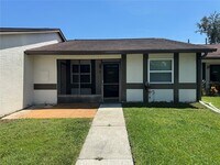 Building Photo - 2928 Bancroft Cir E