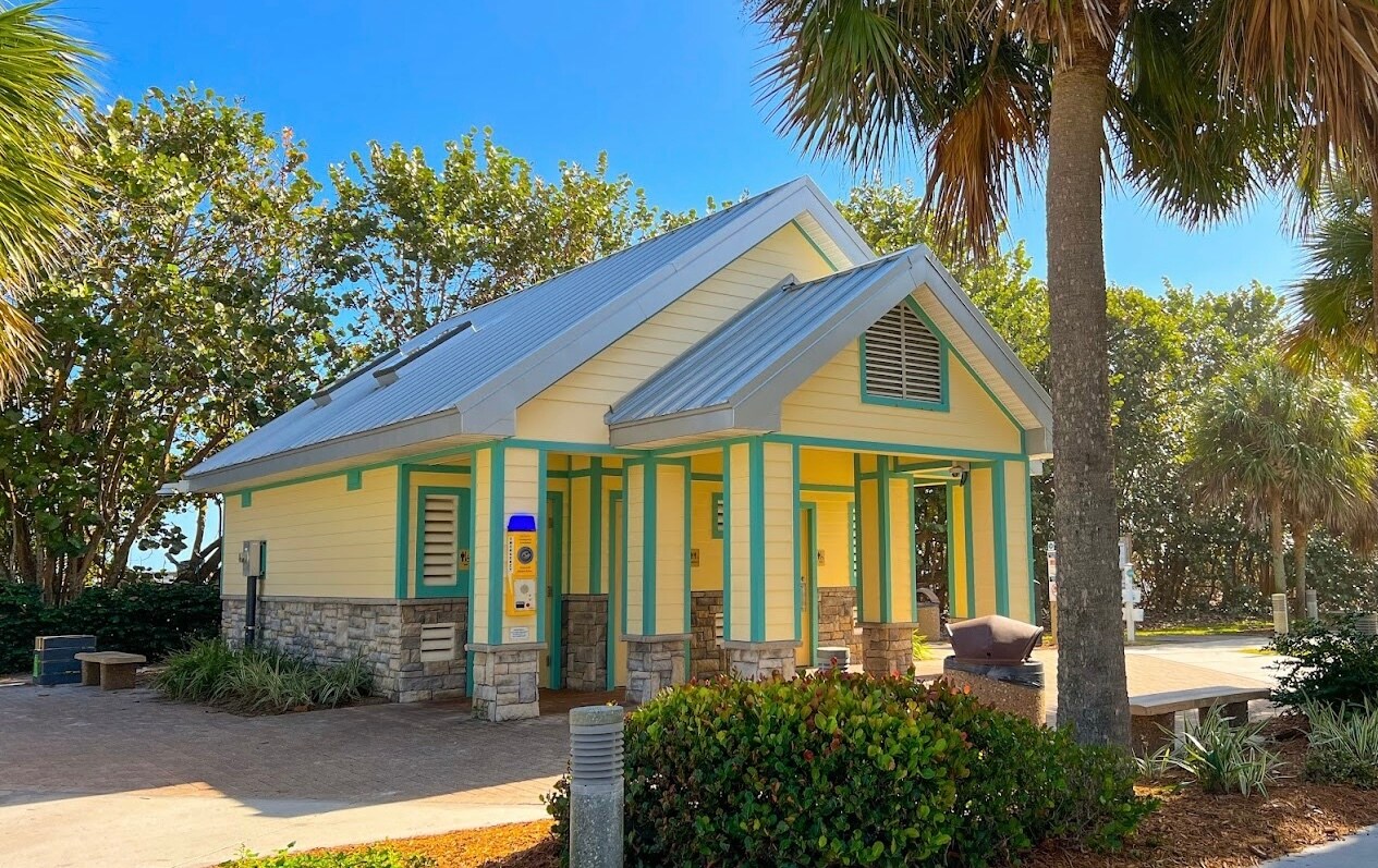 Building Photo - 3687 Driftwood Dr