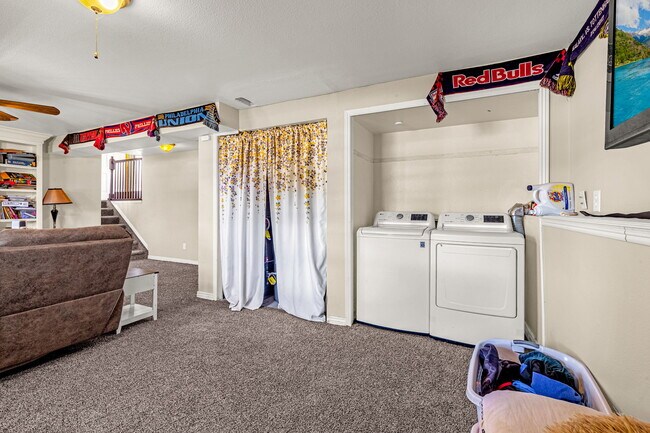 Building Photo - 7115 Grand Valley Dr