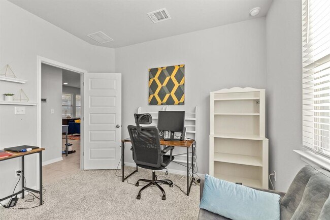 Building Photo - 1825 Harvest Knoll Ln