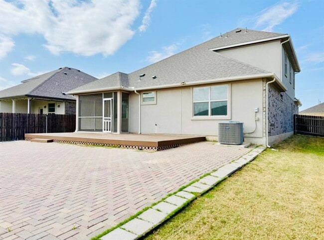 Building Photo - 18321 Anicio Gallo Dr