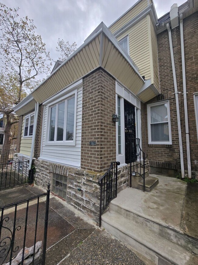 Building Photo - 1702 Widener Pl