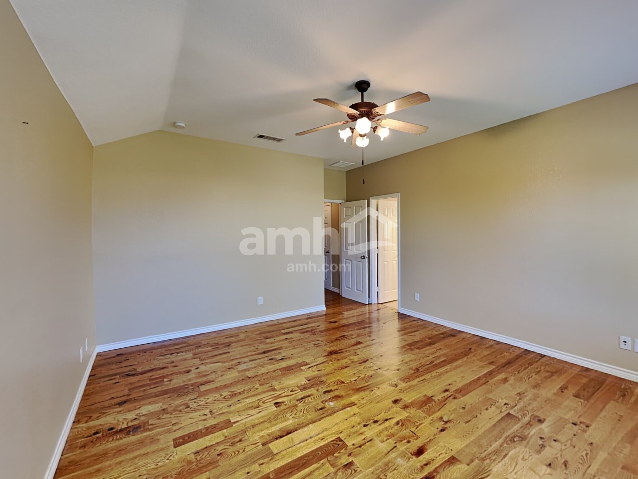 Building Photo - 9300 Lisa Ct
