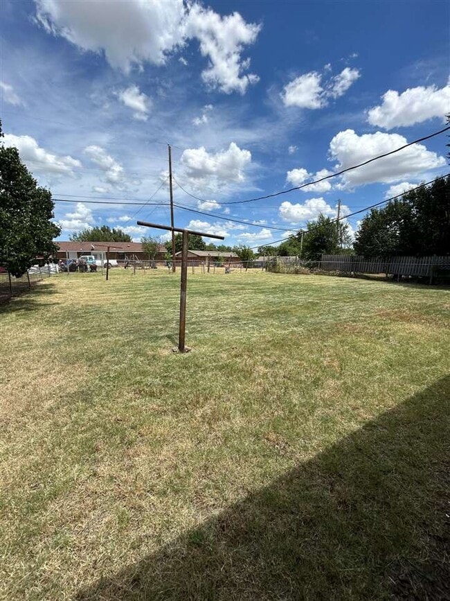 Building Photo - 2311 NW 43rd St