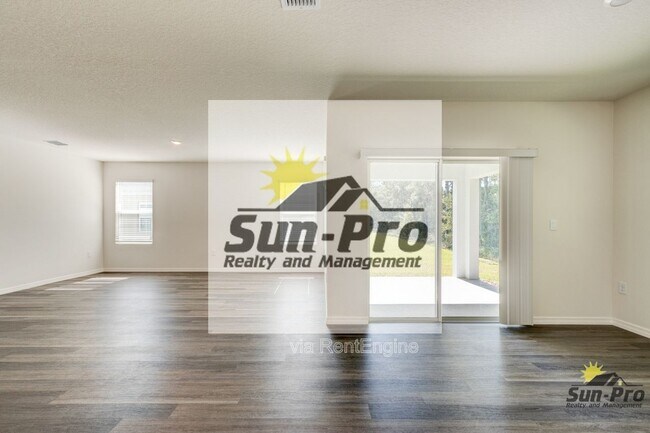 Building Photo - 4240 Acoma Dr