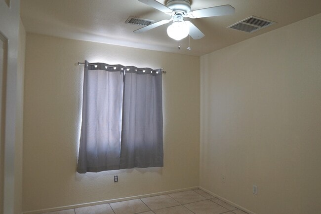 Building Photo - 31510 Avenida Del Padre
