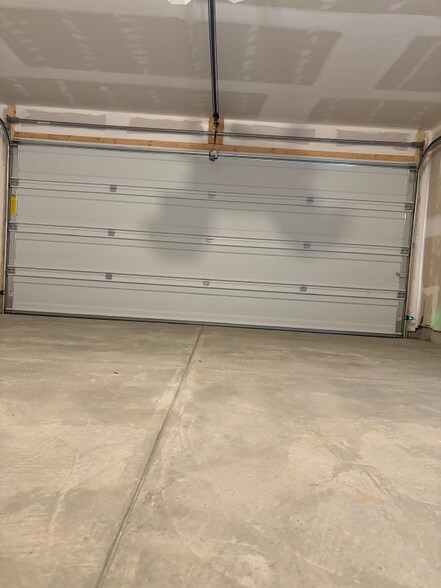 Building Photo - 146 Dusky Willow Dr