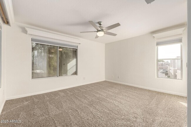 Building Photo - 11260 N 92nd St