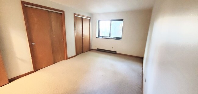 Building Photo - 1 bedroom Oak Terrace-Framingham
