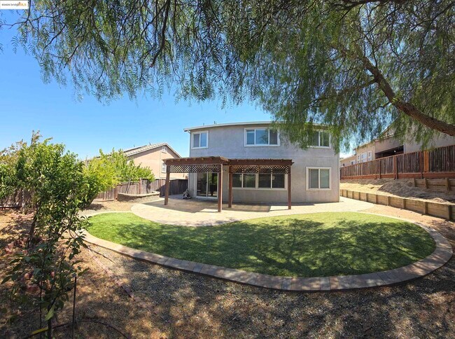 Building Photo - 462 Windwood Dr