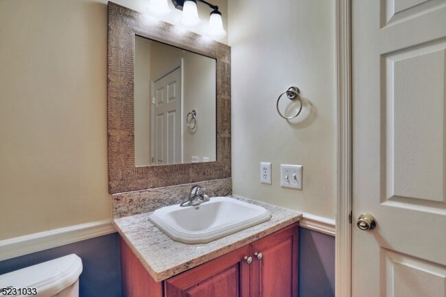 Building Photo - 13 Taft Ln