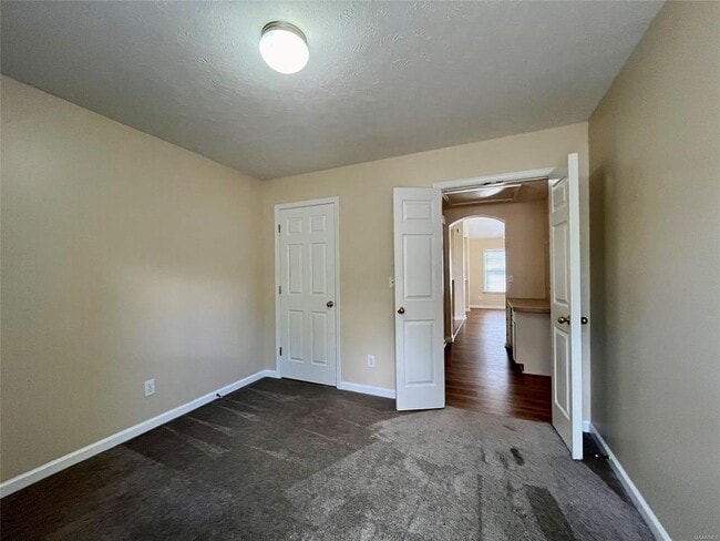 Building Photo - 8901 Ashland Park Pl