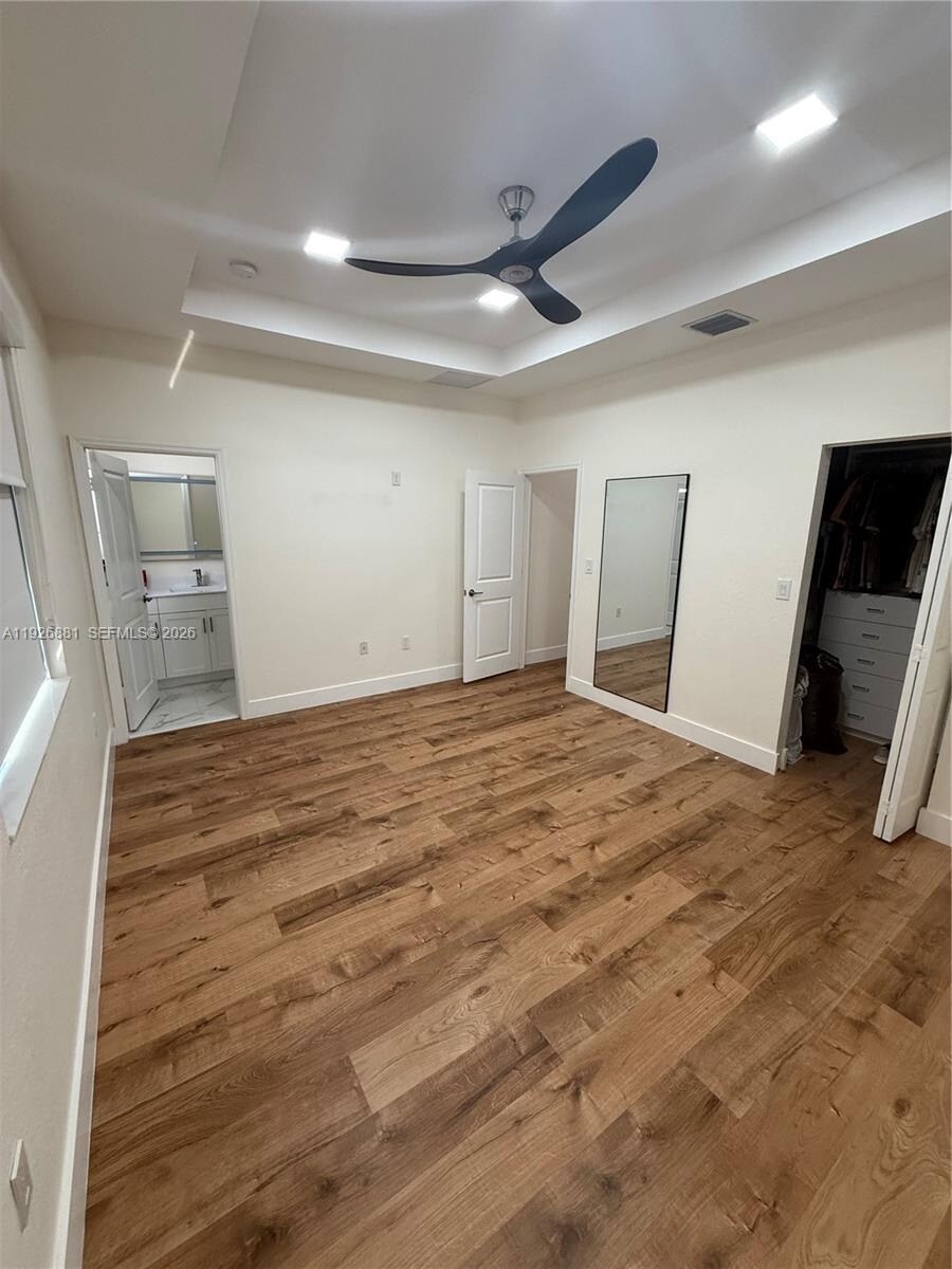 Building Photo - 11128 W 32nd Ln