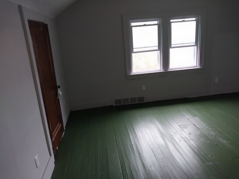 Building Photo - 15350 Alden St