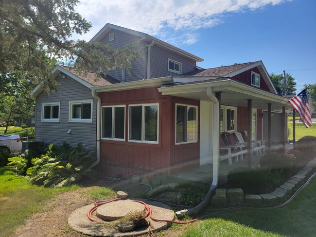 Building Photo - 26428 W Prospect Ave