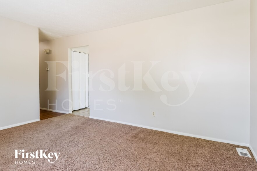 Building Photo - 11448 Raphael Pl