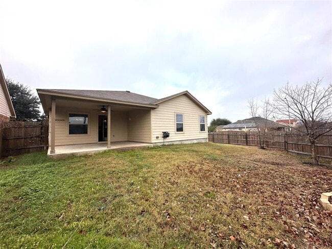 Building Photo - 1000 Drake Cove