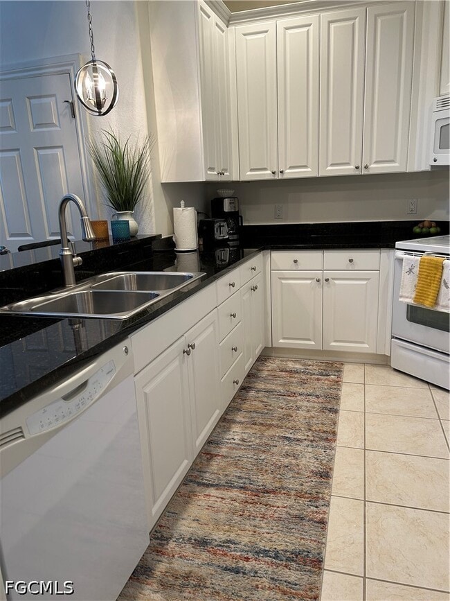 Building Photo - 8320 Esperanza Street