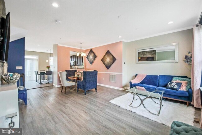 Building Photo - 1616 Wesbourne Dr