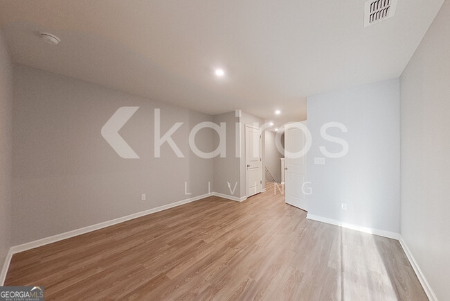 Building Photo - 354 Ironwood Ct