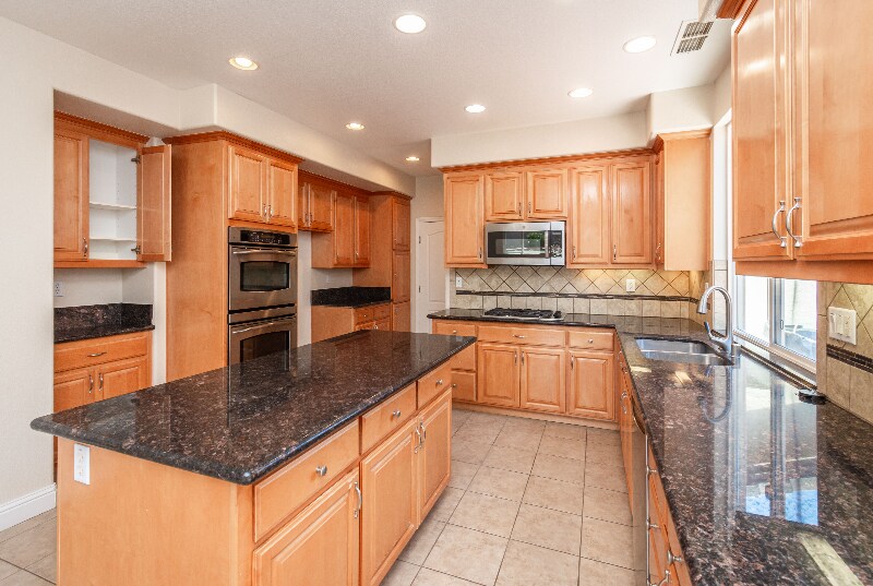 Building Photo - 11854 Cobble Brook Dr