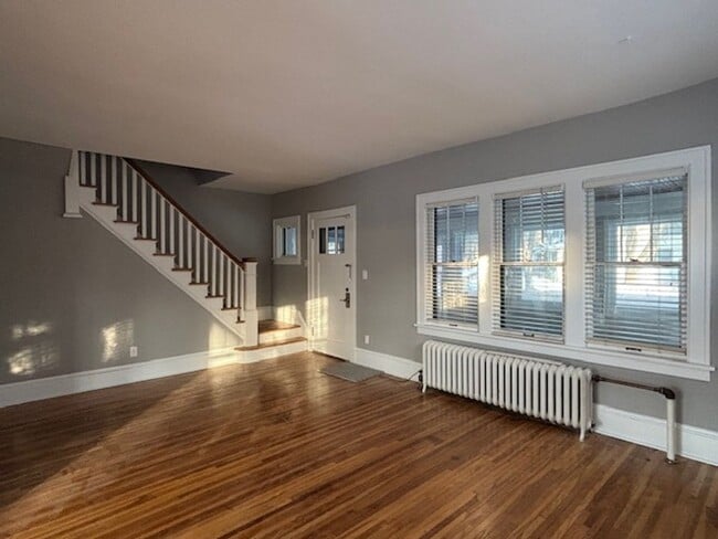 Building Photo - Super Cute 4BR/1 BA Single-Family Home in a Great St. Paul Neighborhood!