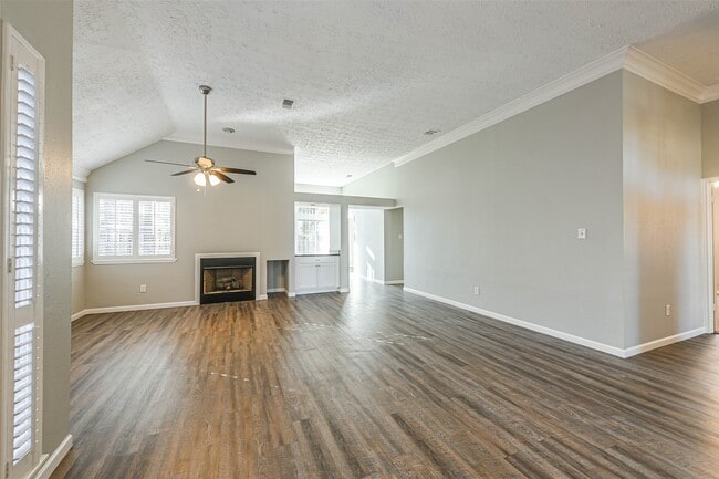 Building Photo - 5507 Village Springs Dr