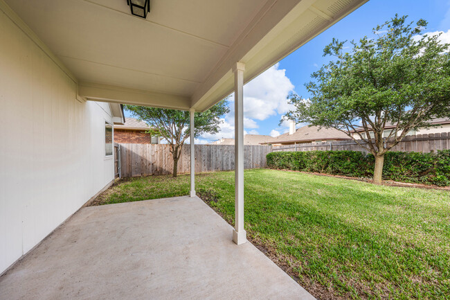 Building Photo - 6601 Cascade Dr