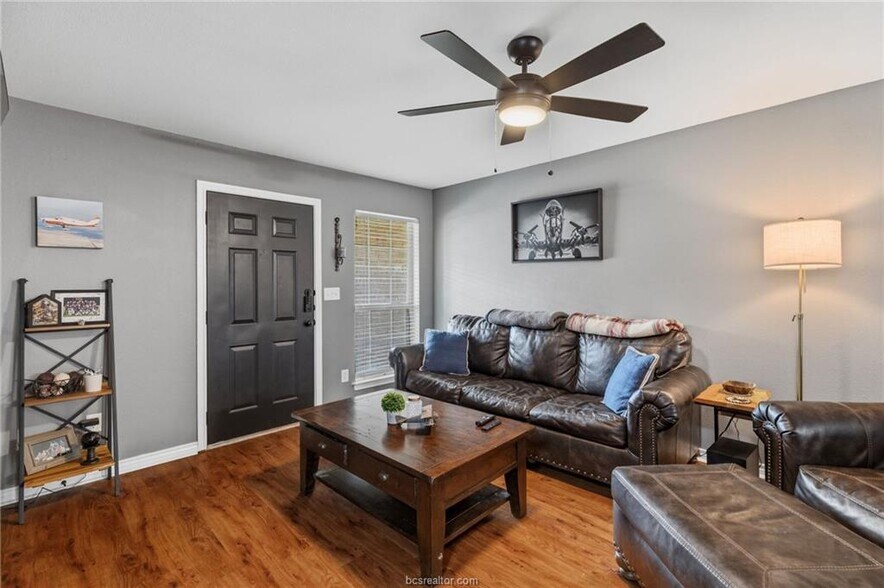 Building Photo - 3764 Oldenburg Ln