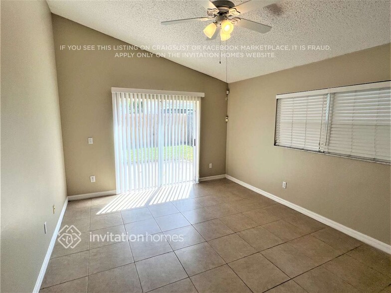 Building Photo - 256 Morning Creek Cir