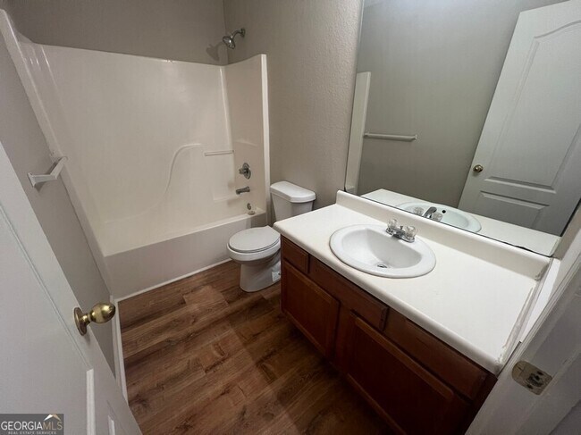 Building Photo - 95 Creek Way