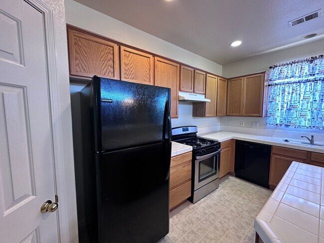 Building Photo - 10427 Chadwell Dr