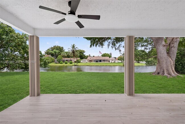 Building Photo - 8668 SW 50th St