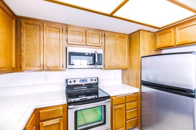 Building Photo - 45324 Driftwood Dr