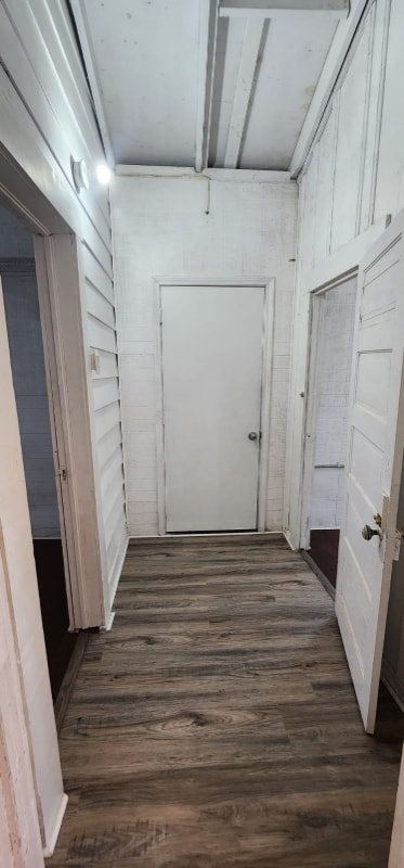 Building Photo - 605 N 4th St