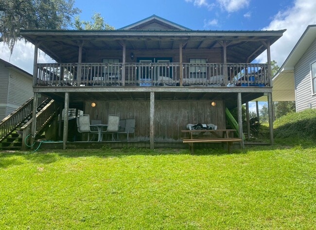 Building Photo - 4199 Crystal Lake Dr