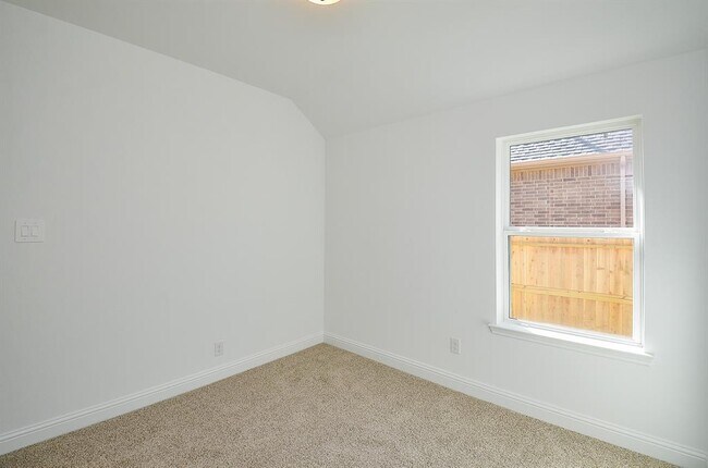 Building Photo - 7010 Glennwick Grv Ln